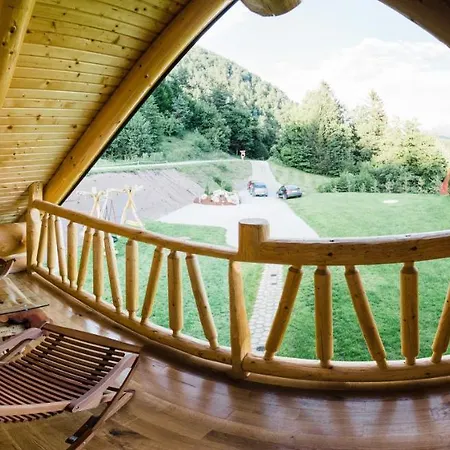 Forest Glade Ferienhaus *